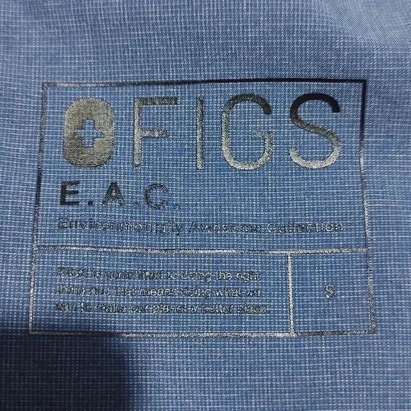 Figs limited edition environmentally awesome collection four pocket scrub top - Picture 4 of 4